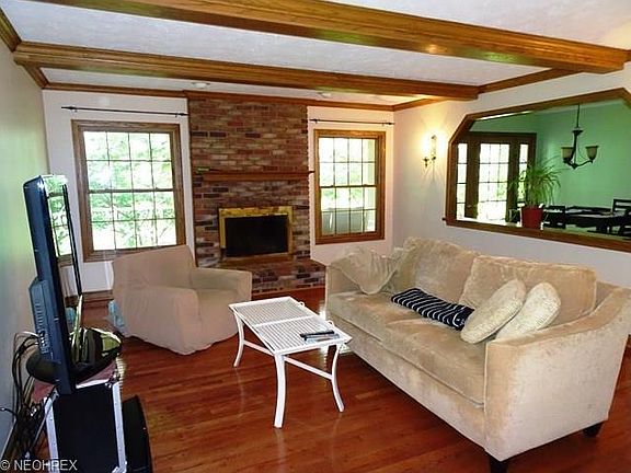 5th image of 1406 Wimbledon Cir