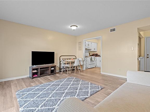 4th image of 6527 Old Shell Rd APT 22