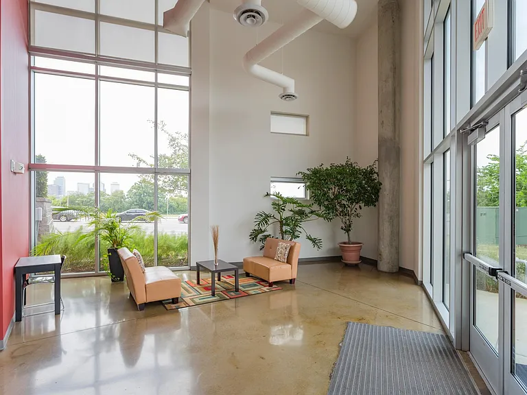 2115 Yeaman Pl #600 — Photo 38