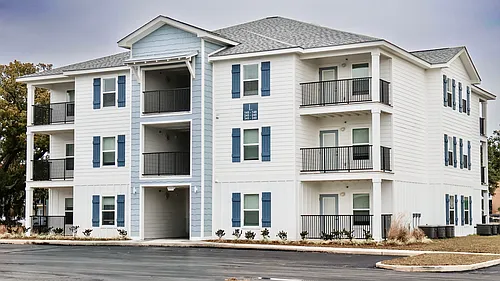The Current Apartments Photo 1