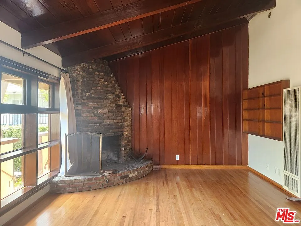 1 bed, 1.0 bath, 700 sqft, $1,750 — Photo 3