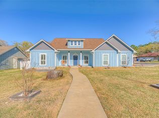 276 Resort Dr, Livingston, TX 77351