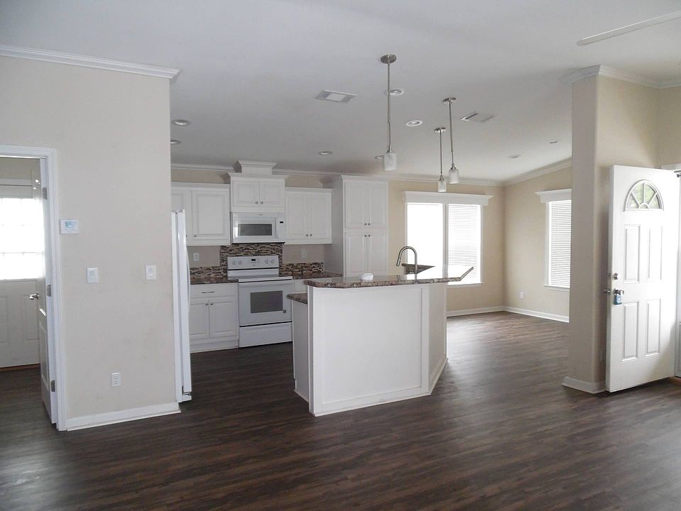 2nd image of 1575 Pel St #156