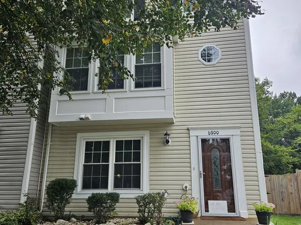 6900 Village Stream Pl, Gainesville, VA 20155