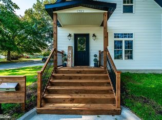 715 2nd St, Traer, IA 50675