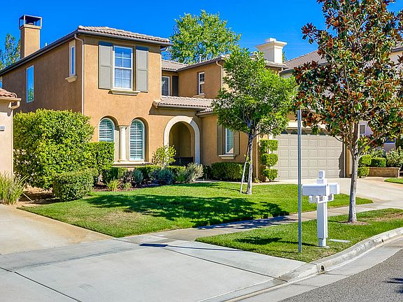 2nd image of 28109 De La Vina Way