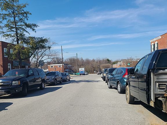 5th image of 5210 Patrick Henry Dr