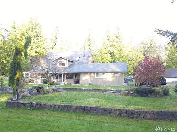 2nd image of 13524 Land Ln SE