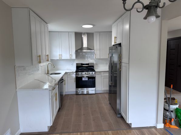 7 Cooper Dr FLOOR 2