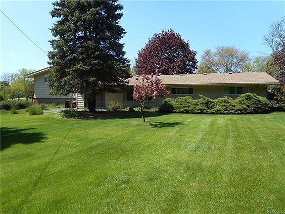 2nd image of 3351 Devon Brook Dr