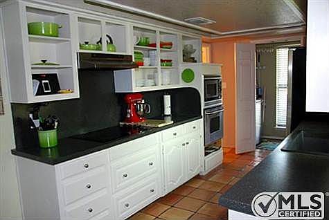 2nd image of 1 Crest Ct