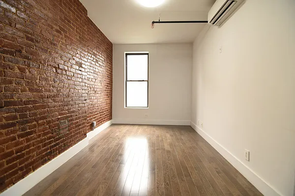 Rented by Bruma Realty LLC | media 3