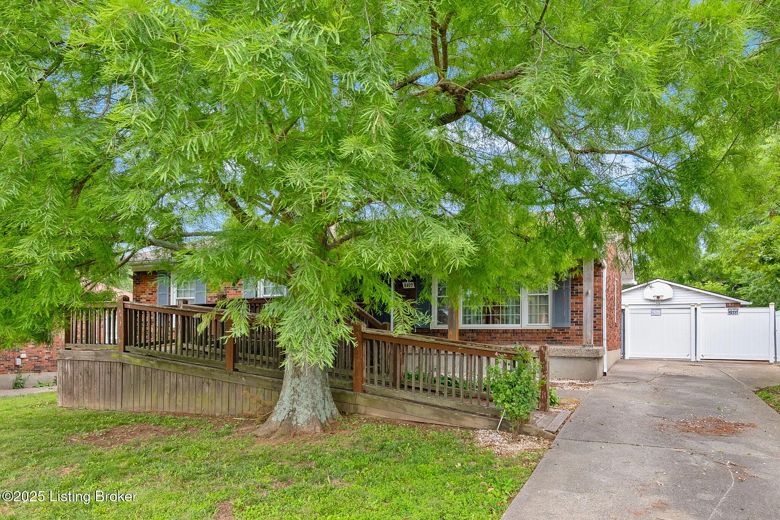 8409 Acme Way photo 1