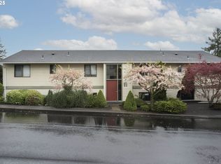 12088 SW King Arthur St APT D, King City, OR 97224