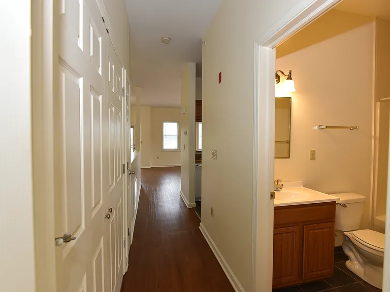 320 S Dunn — Photo 48
