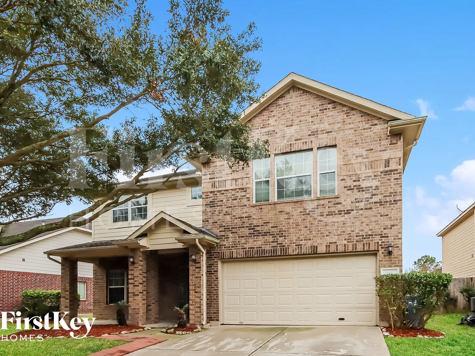 4 bed, 2.5 bath, 2731 sqft, $2,075 — Photo 2