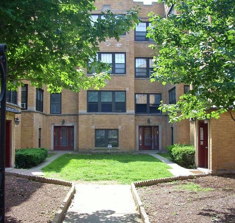 1st image of 2626 N Rockwell St #2RR