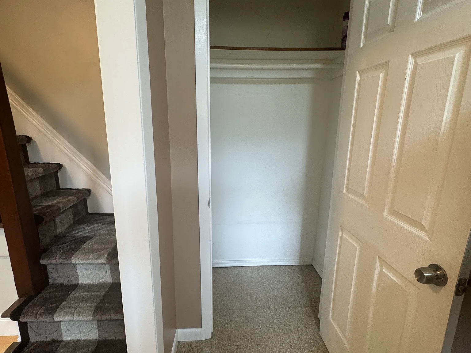 2 bed, 1200 sqft, $2,700 — Photo 4