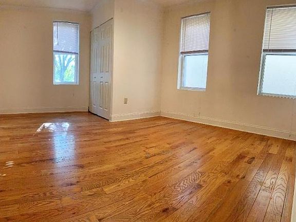 2nd image of 212 Christian St #2