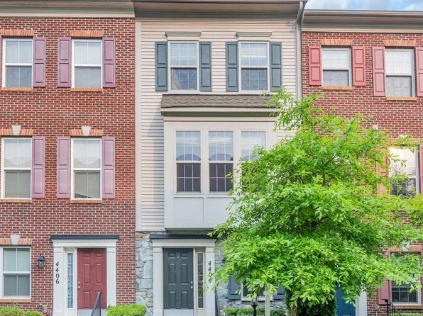 4404 Potomac Highlands Cir, Triangle, VA 22172