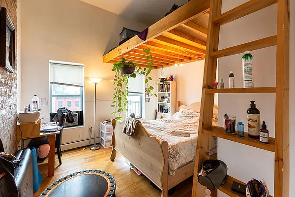 Rented by Double R Ventures LLC | media 6