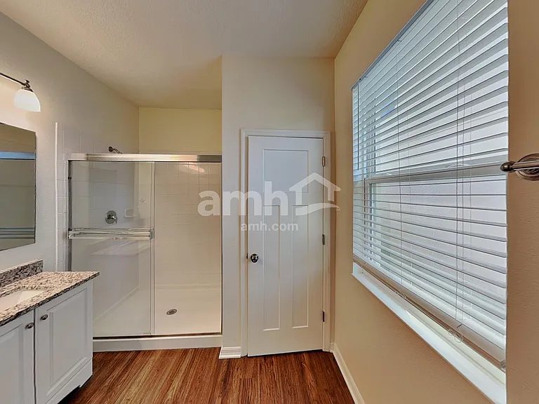 5116 Piazza Loop — Photo 17