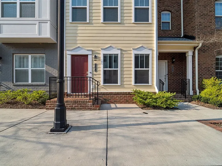 5302 Masons Ln — Photo 3