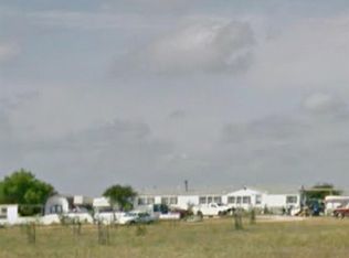1860 Seminole Trl, Dale, TX 78616