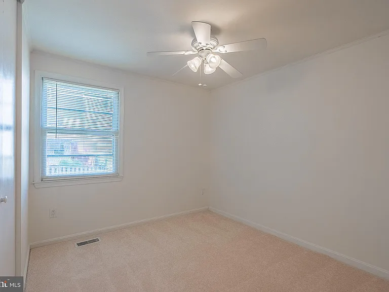 3048 Silent Valley Dr — Photo 28