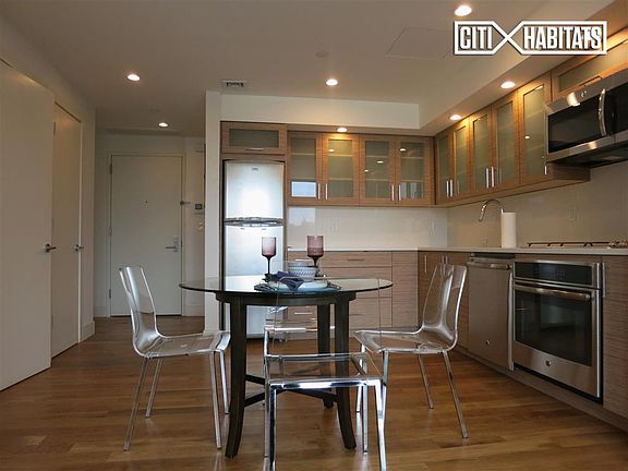 3rd image of 344 E 110th St APT 4A