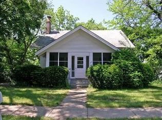 375 S Oriole Trl, Crystal Lake, IL 60014