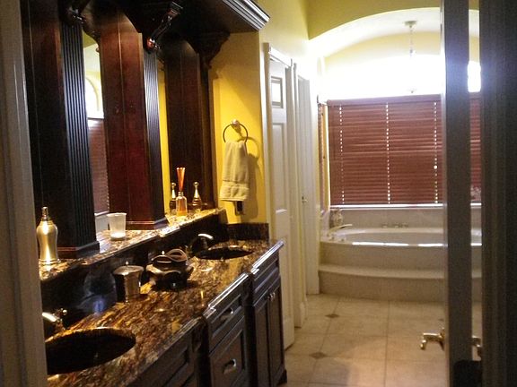 3rd image of 4861 Hanging Moss Ln