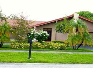 9201 SW 21st Ter, Miami, FL 33165