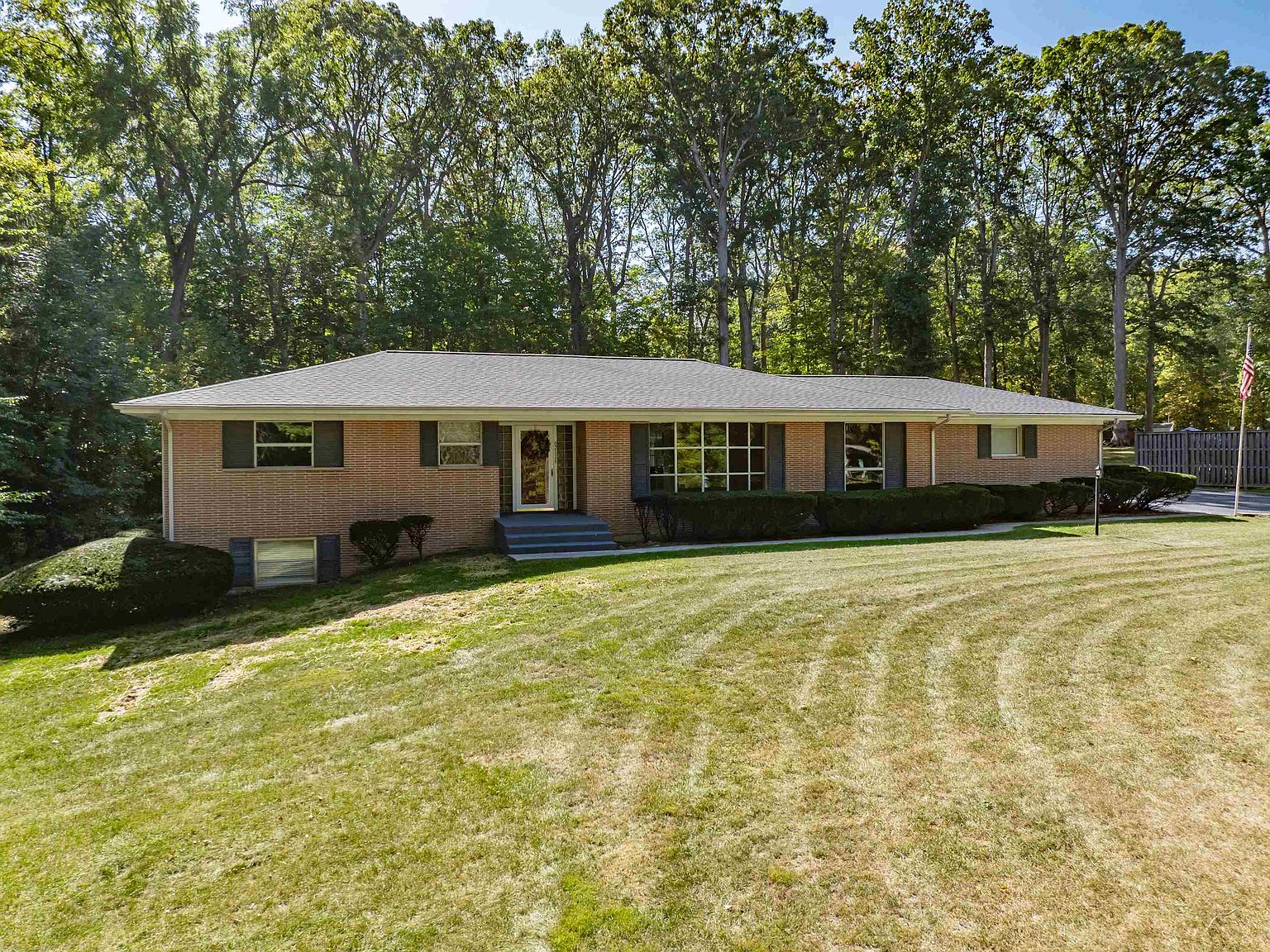 6711 Mohican Trl, Fort Wayne, IN 46804 | Zillow