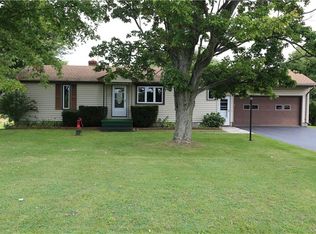 7945 Chestnut Ridge Rd, Gasport, NY 14067