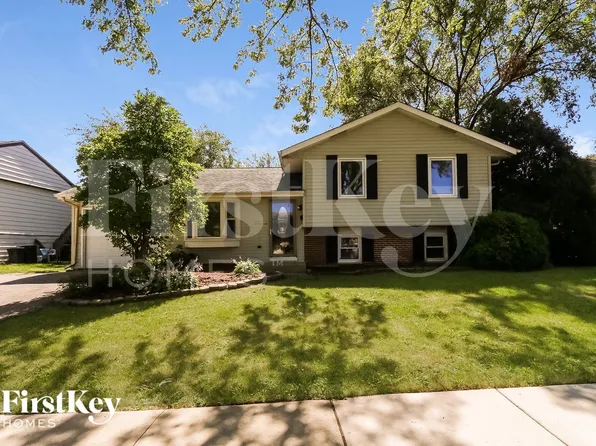 235 E Wrightwood Ave, Glendale Heights, IL 60139