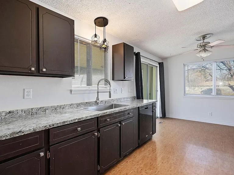 1642 Bel Air Cir — Photo 21