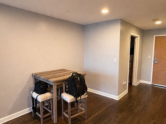 4th image of 837 S Western Ave #3
