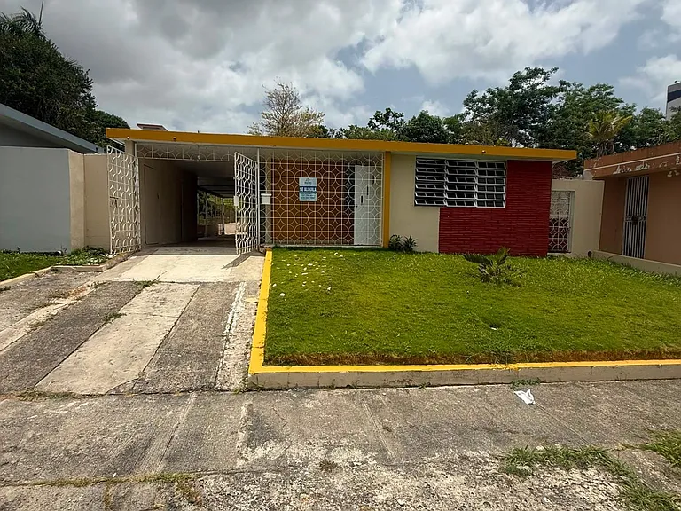 2 Calle 8 #G — Photo 2