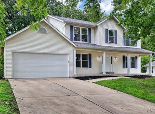 2947 Bromley Dr, O'Fallon, MO 63368