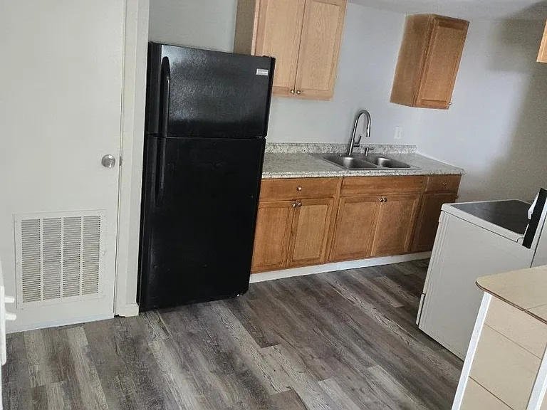 3133A Wrights Ferry Rd #3133A — Photo 2