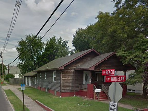 3rd image of 477 Whitelaw Ave