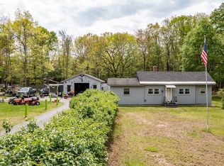 91 Gratuity Rd, Groton, MA 01450