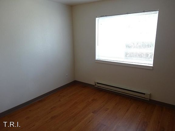 5th image of 1300 9th Ave APT 5