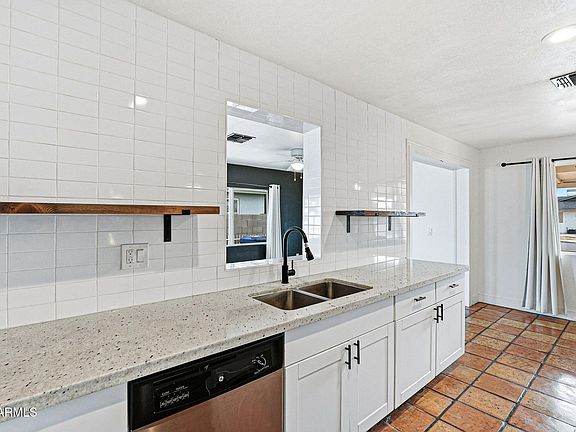 3rd image of 7214 N 21ST Avenue