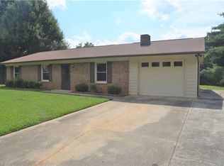 5850 Herinhut Rd, Winston Salem, NC 27127