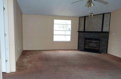 2nd image of 34744 W Sherwood Dr