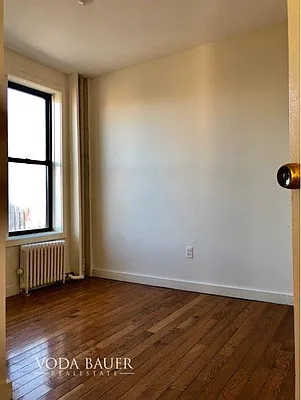 Rented by Voda Bauer Real Estate | media 37