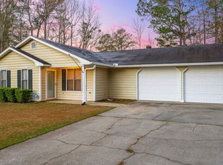 112 Sandra Ln, Hattiesburg, MS 39402