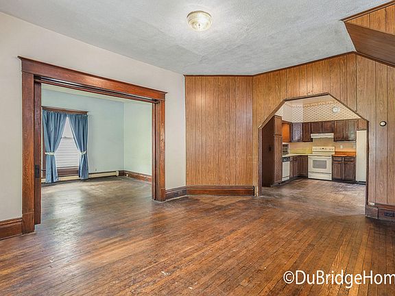 5th image of 1112 Jackson St NW